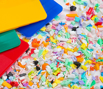 Produkcja płyt z tworzyw sztucznych